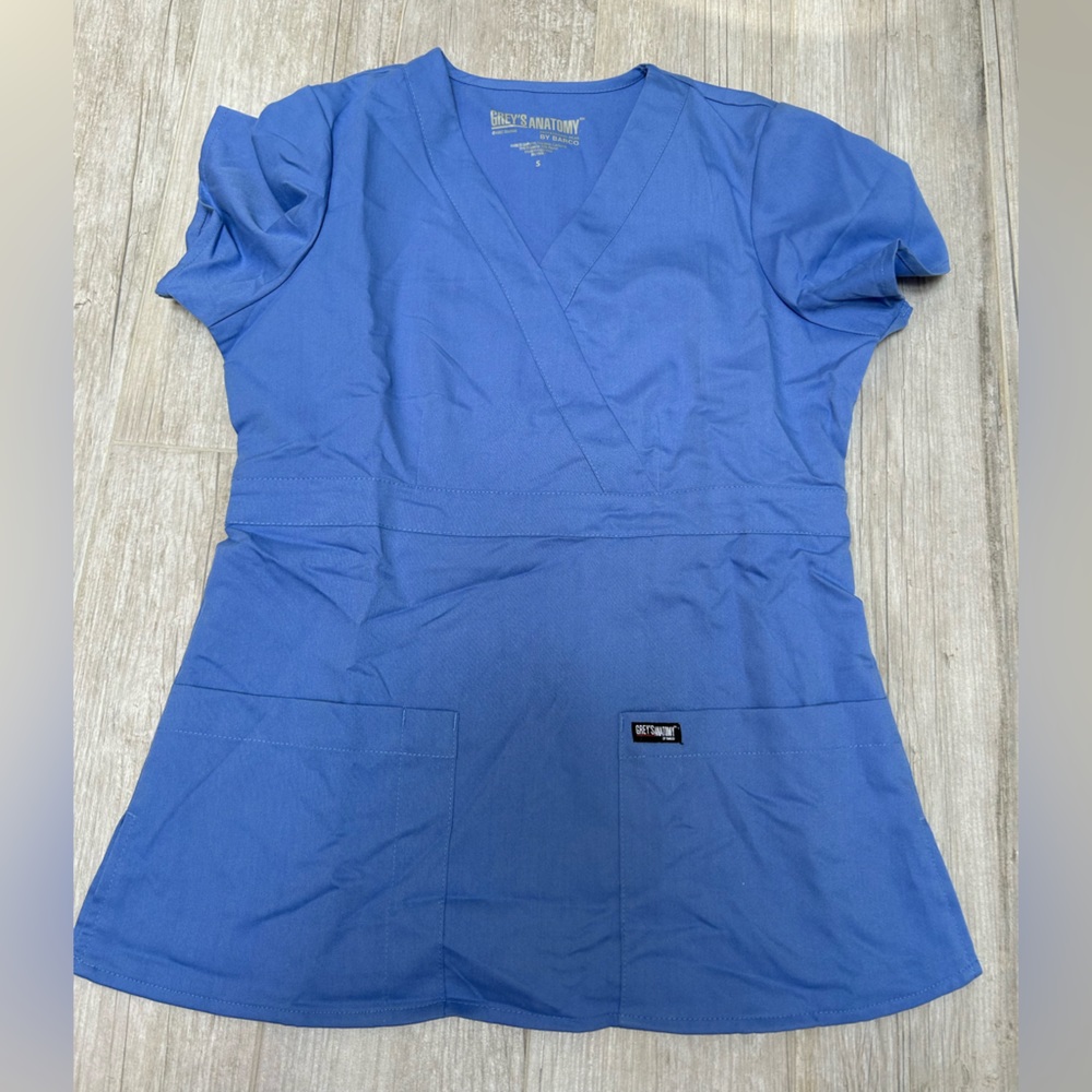Grey's Anatomy By Barco Women's Nickel V-Neck Scrub Set